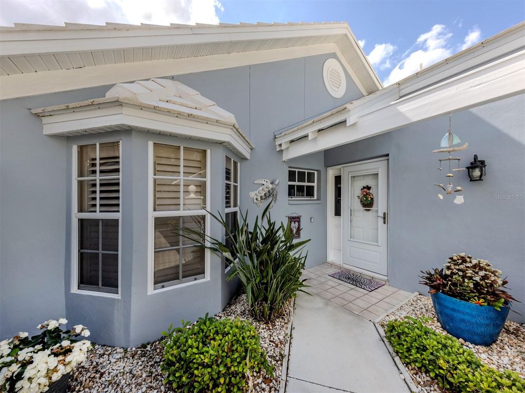 Photo of 579 Clubside Cir #37, Venice, FL 34293 (MLS # N6140267)