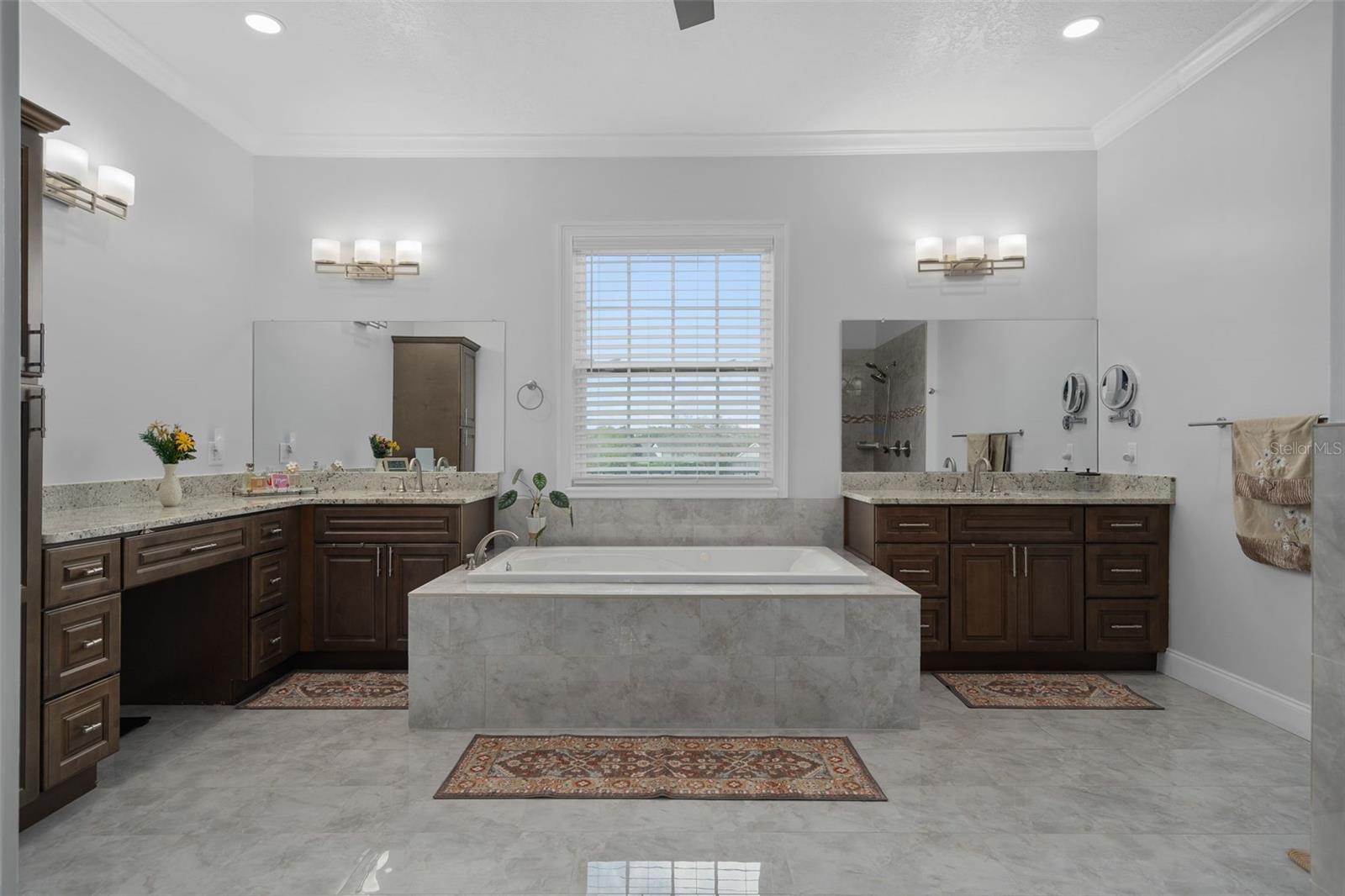 BALMORAL - Residential