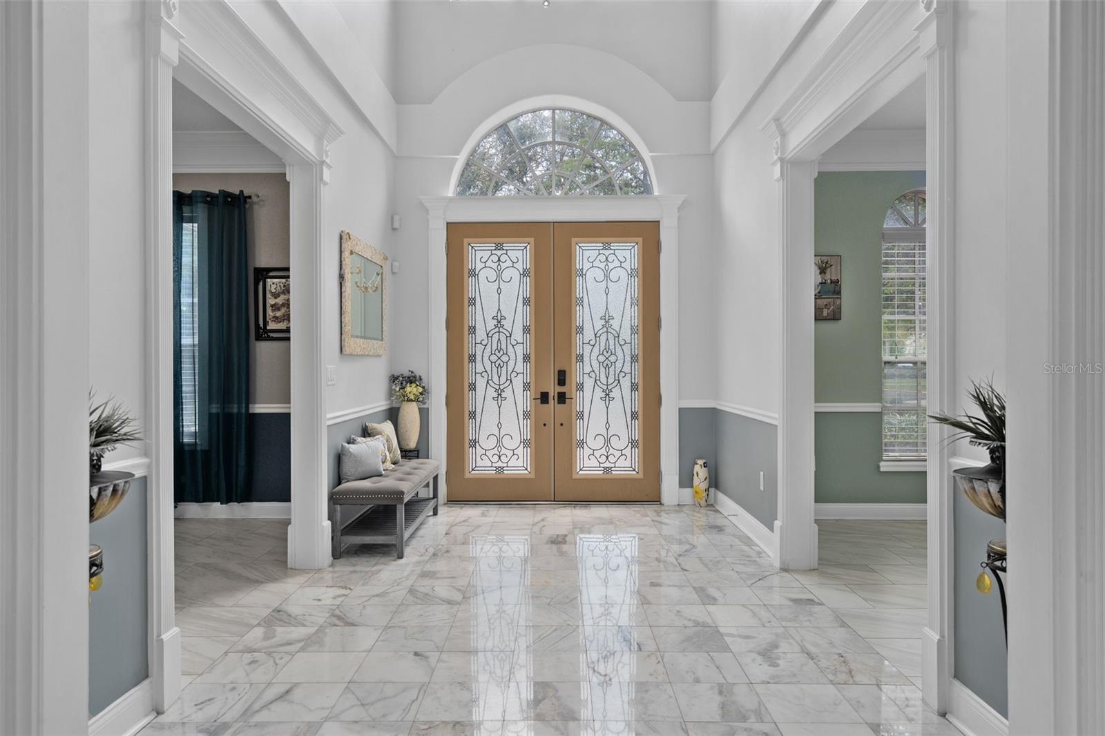 9057 BALMORAL MEWS SQUARE