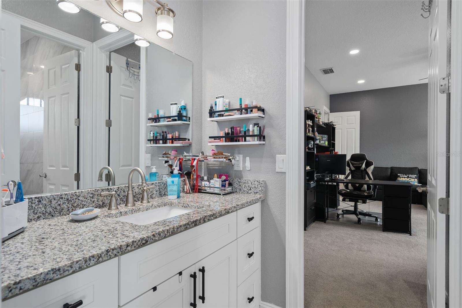 BALMORAL - Residential