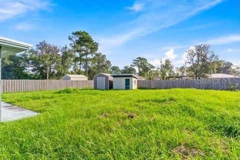 A home in DELAND