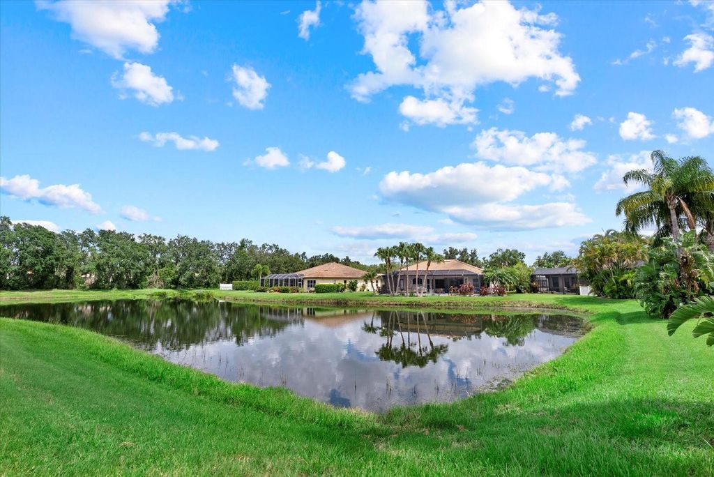 Photo of 11508 30th Cove E, Parrish, FL 34219 (MLS # A4656381)