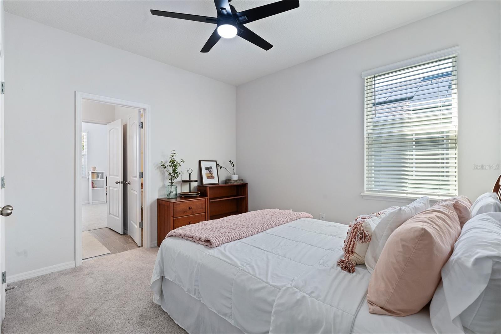 VICTORIA OAKS PH C - Residential