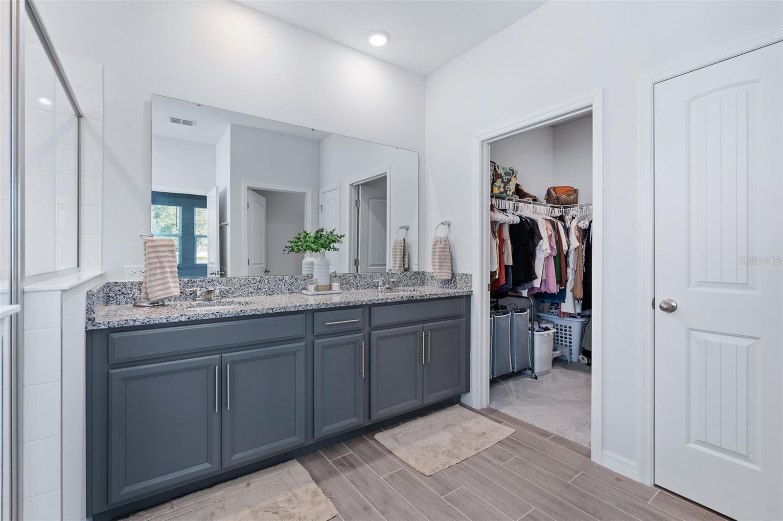 VICTORIA OAKS PH C - Residential