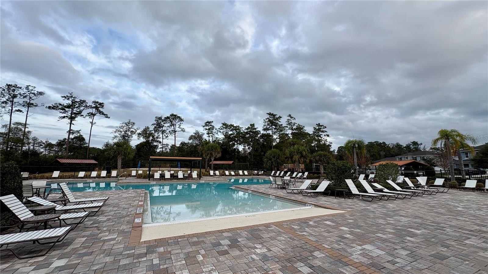 VICTORIA OAKS PH C - Residential