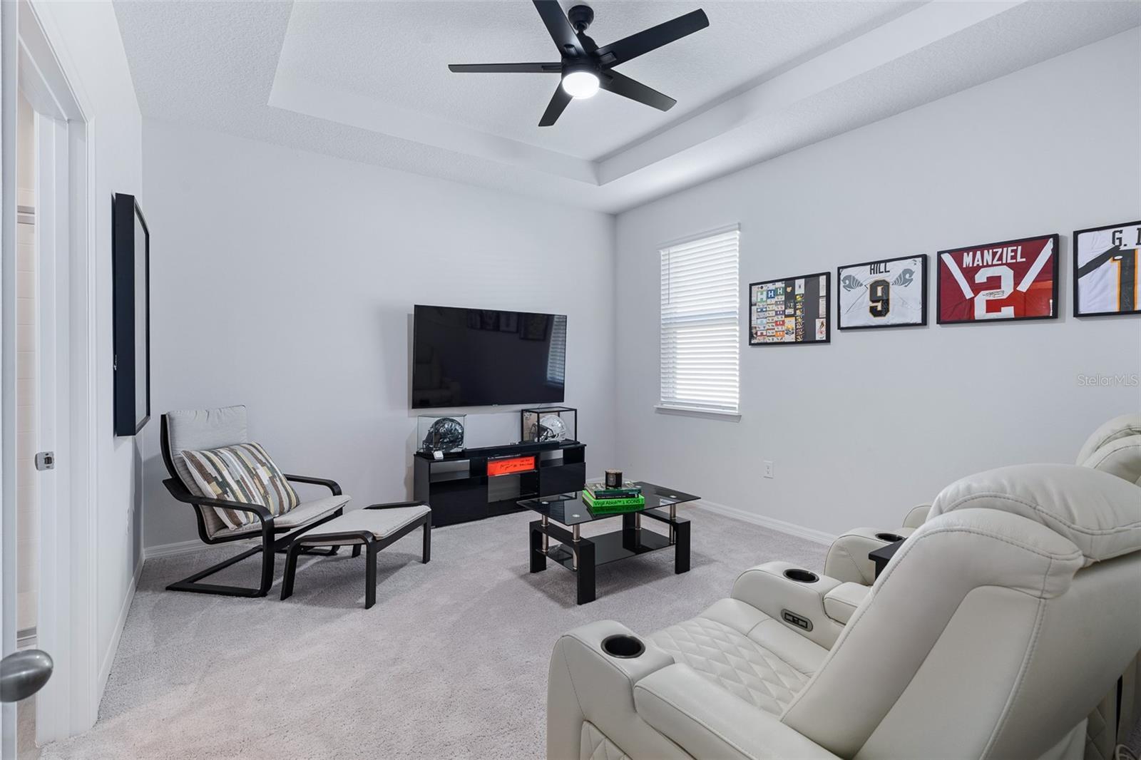 VICTORIA OAKS PH C - Residential