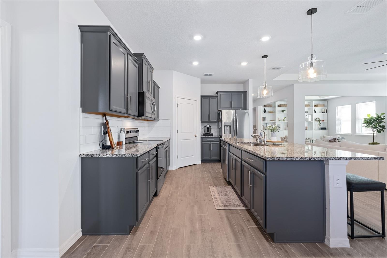 VICTORIA OAKS PH C - Residential