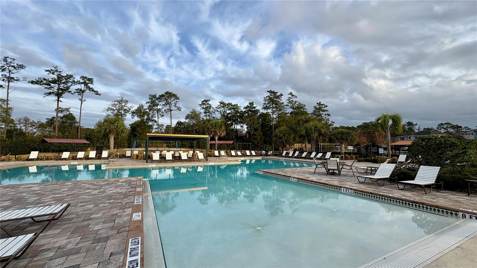 VICTORIA OAKS PH C - Residential