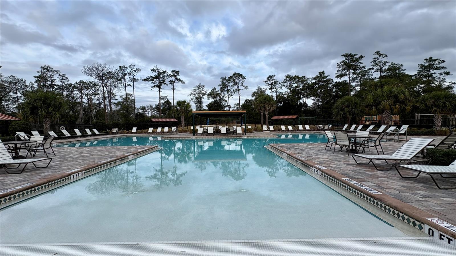 VICTORIA OAKS PH C - Residential