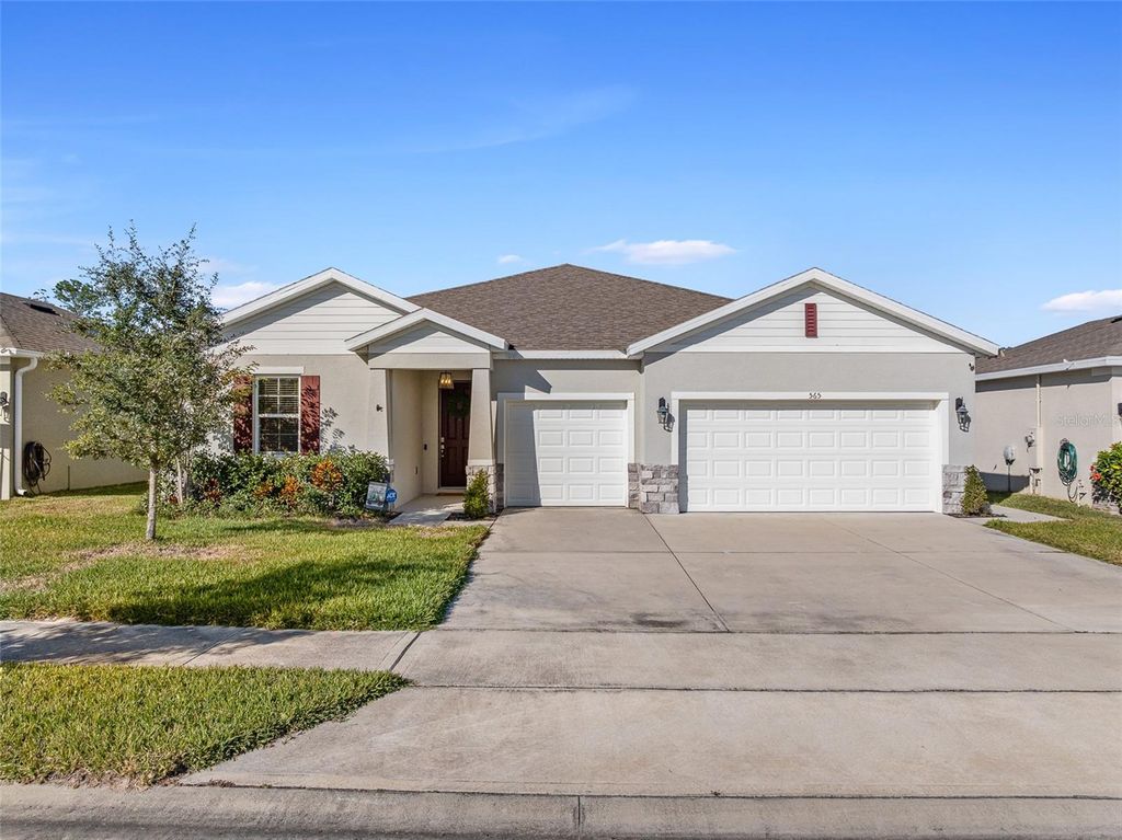 Photo of 565 Lady Grace Place, Deland, FL 32724 (MLS # V4946544)
