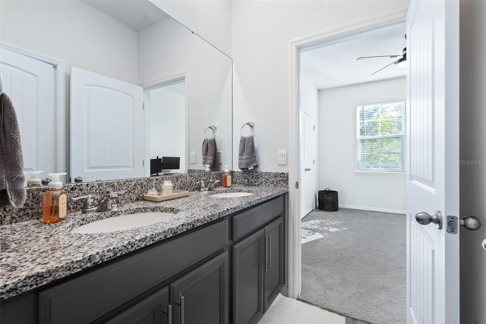 VICTORIA OAKS PH C - Residential