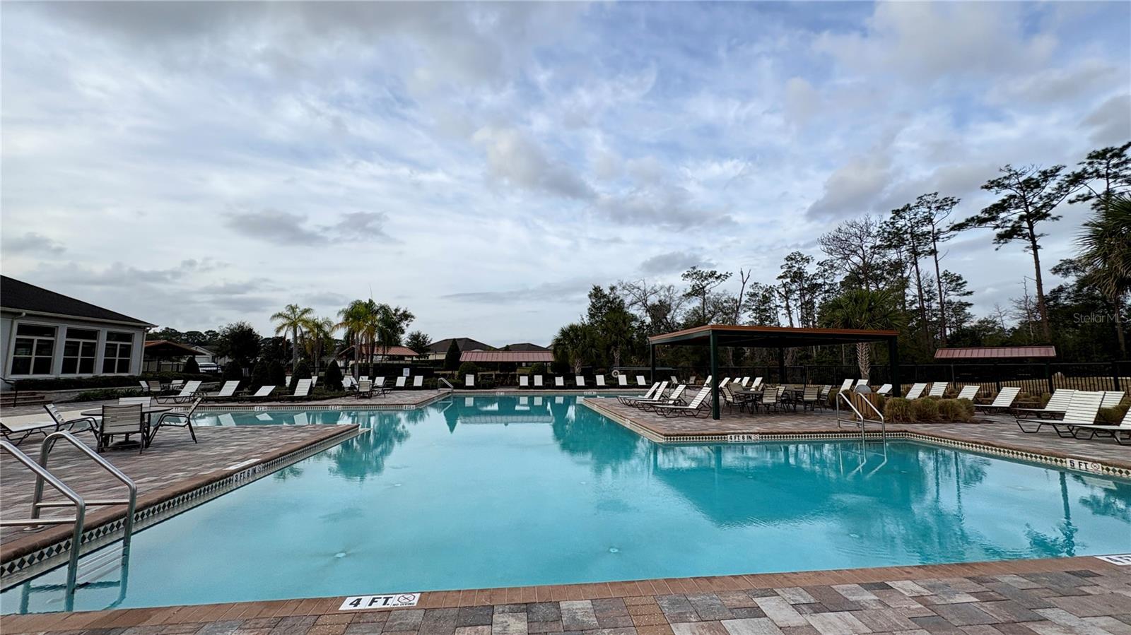 VICTORIA OAKS PH C - Residential