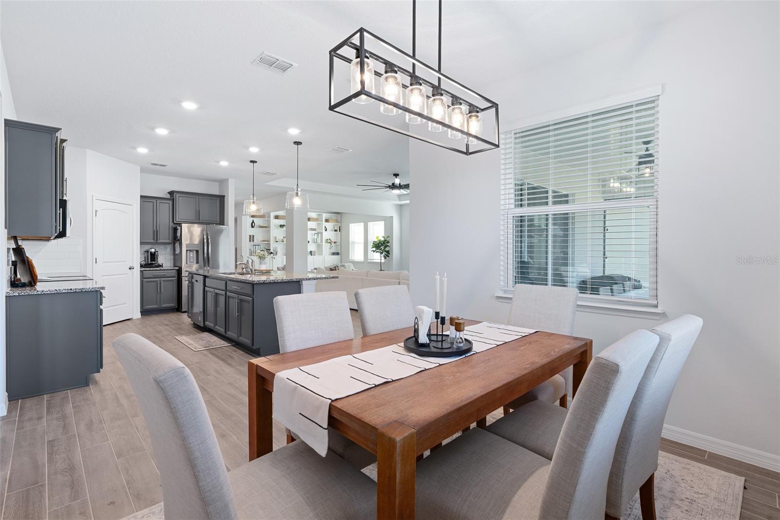 VICTORIA OAKS PH C - Residential