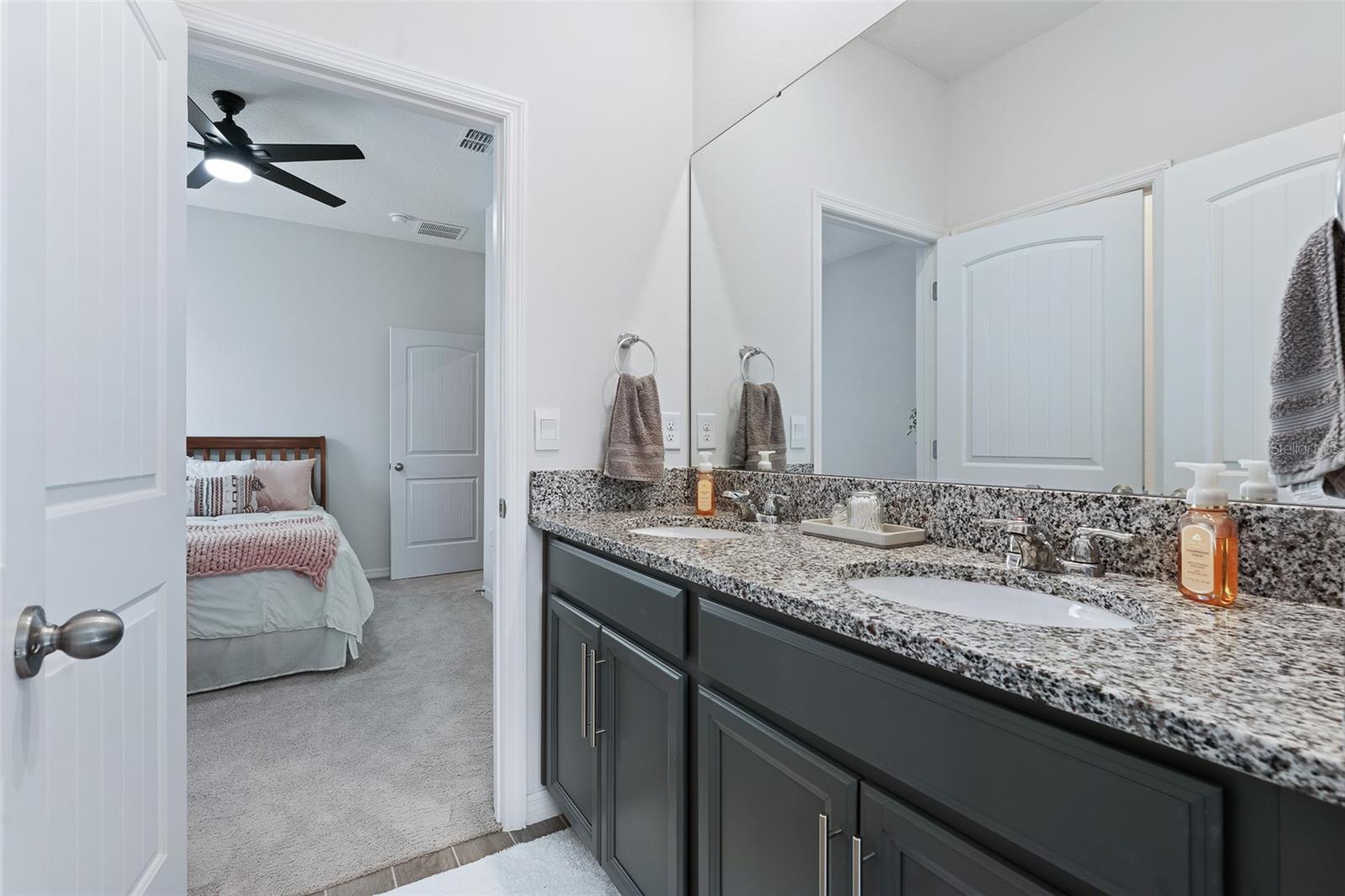 VICTORIA OAKS PH C - Residential