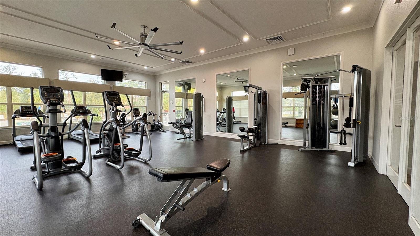 VICTORIA OAKS PH C - Residential