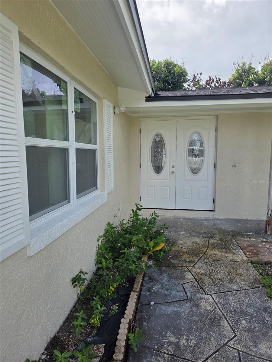 Photo of 820 Orwell Avenue, Orlando, FL 32809 (MLS # O6442611)