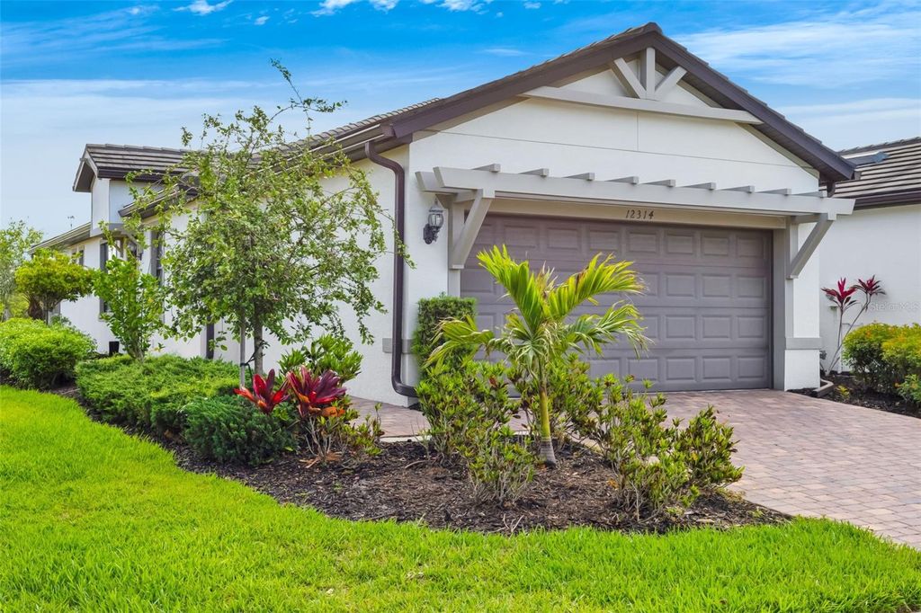 Photo of 12314 Myrtle Bay Court, Sarasota, FL 34238 (MLS # A4688267)