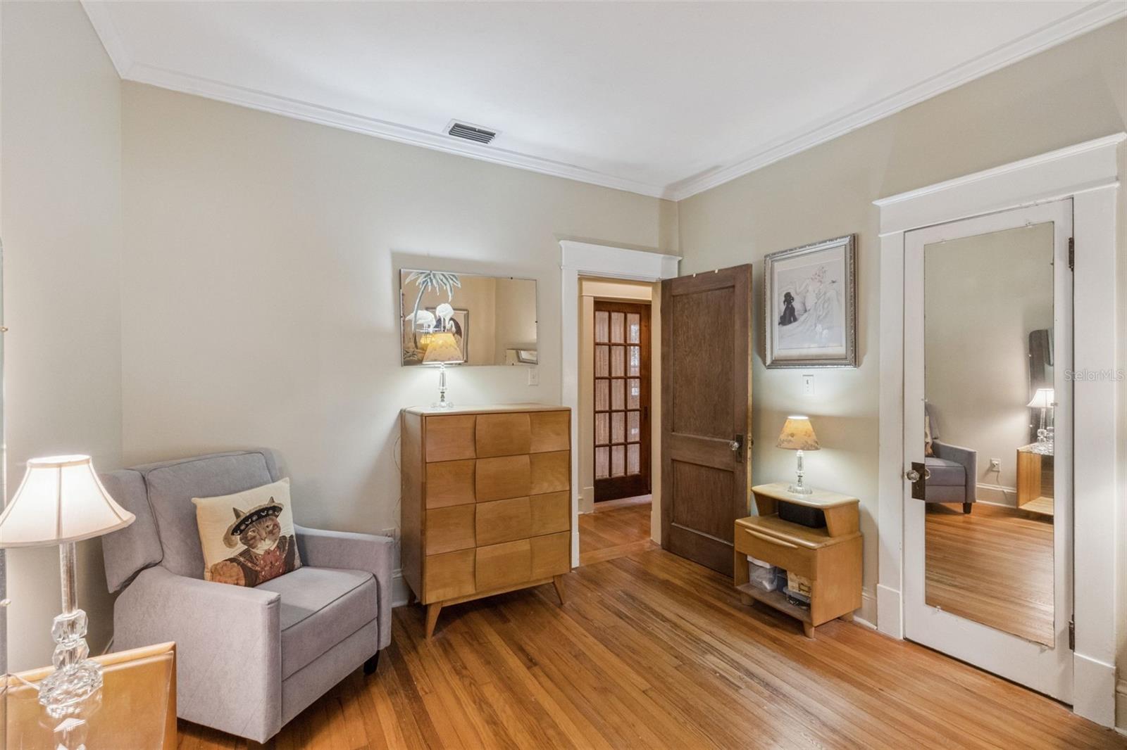 KAROLINA ON KILLARNEY - Residential