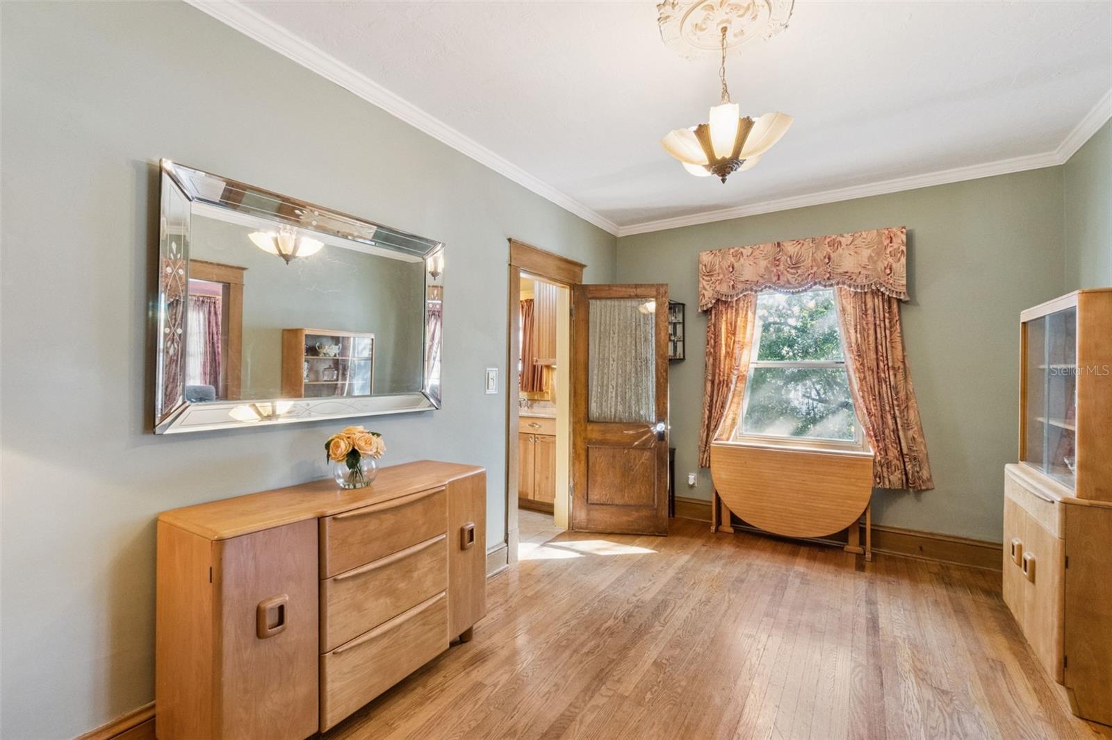 KAROLINA ON KILLARNEY - Residential