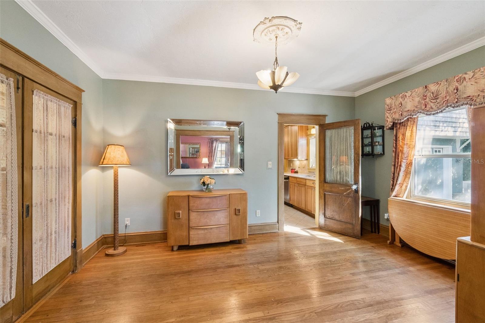 KAROLINA ON KILLARNEY - Residential