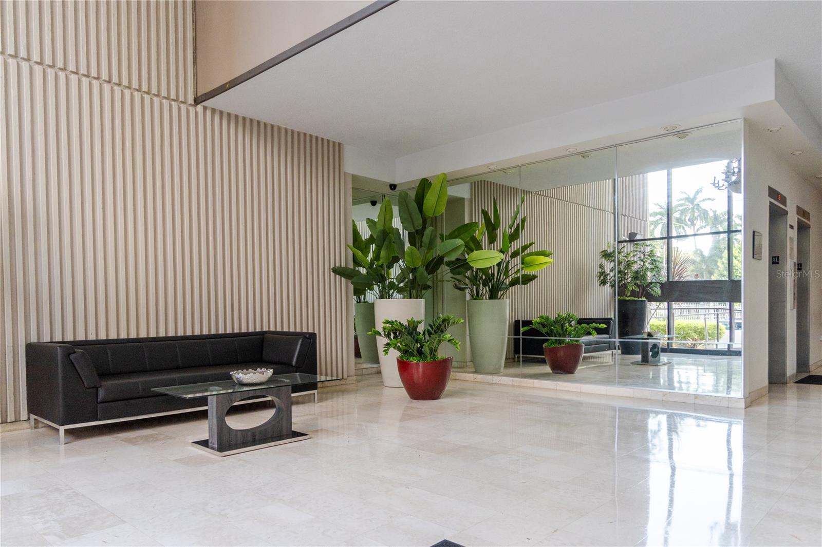 GENERALIFE - Residential Lease