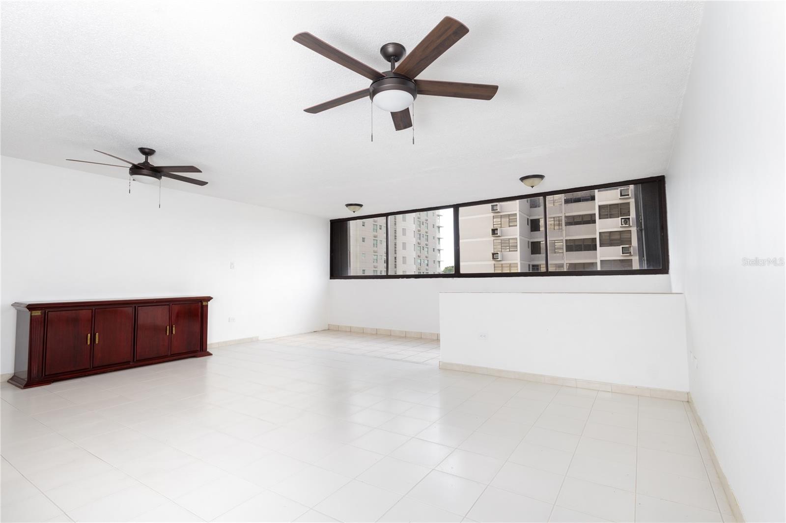 GENERALIFE - Residential Lease