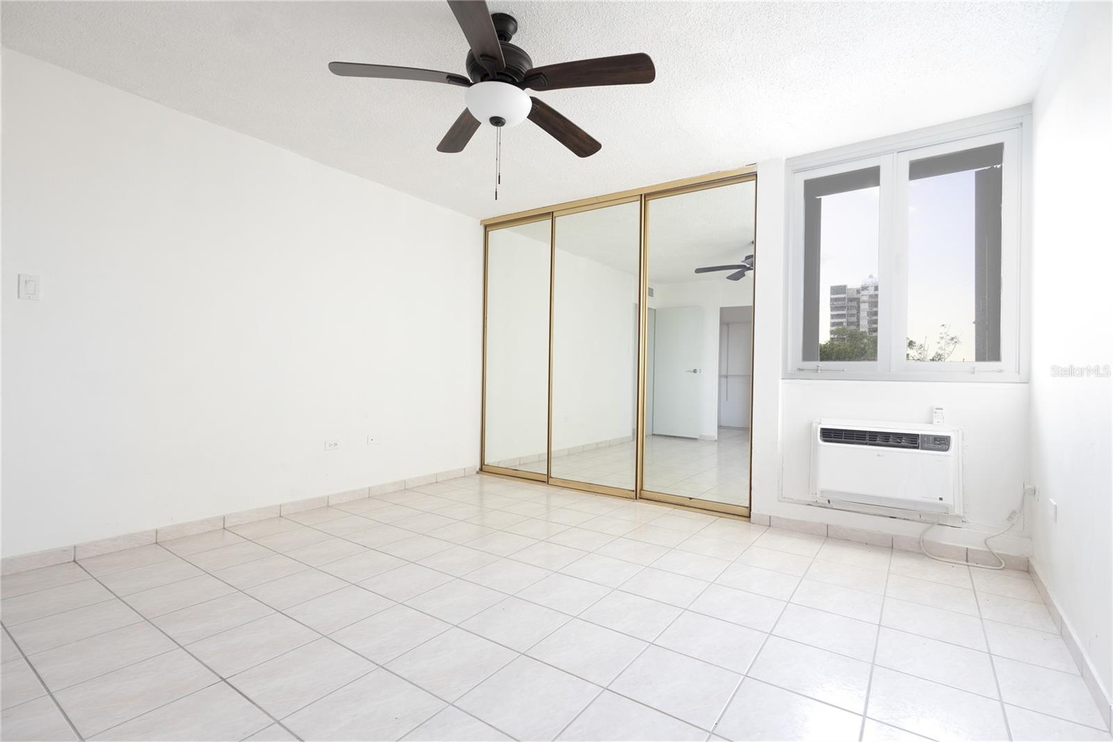 GENERALIFE - Residential Lease