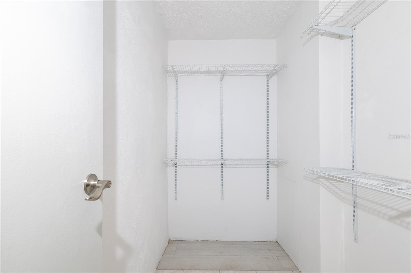 GENERALIFE - Residential Lease