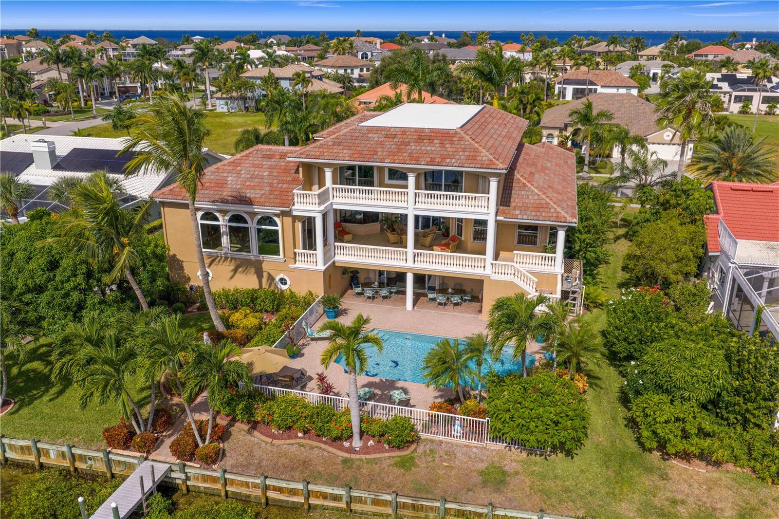 1ST | FLAT ISLAND - Residential