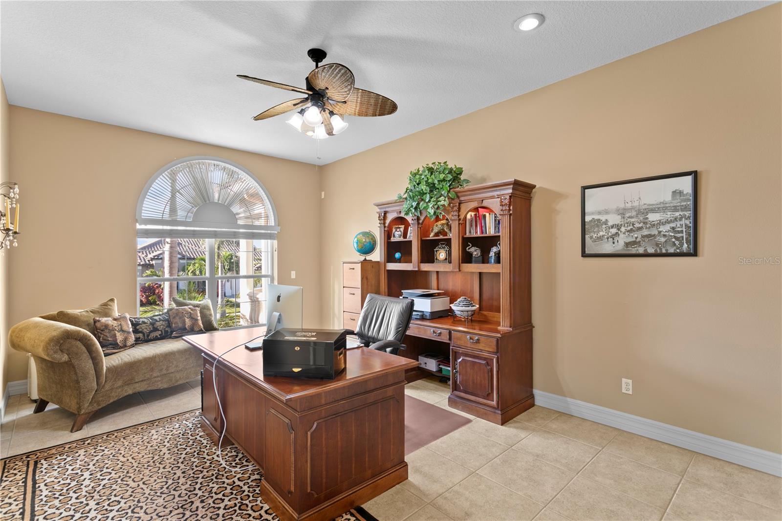 1ST | FLAT ISLAND - Residential