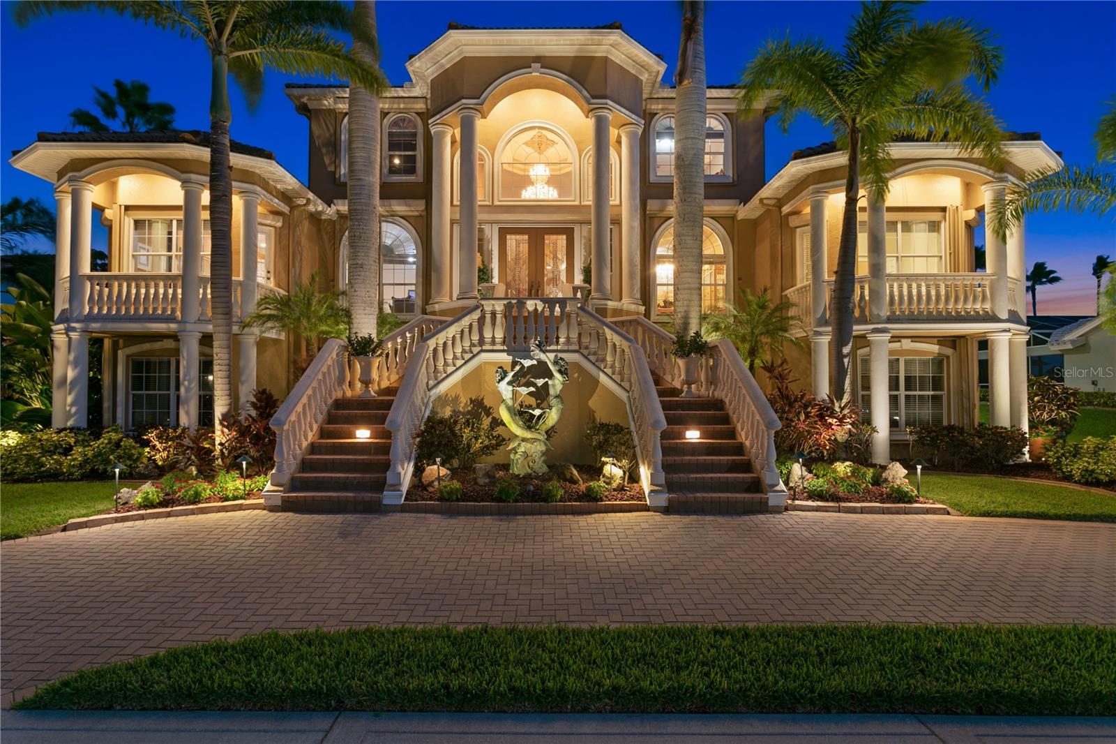 1ST | FLAT ISLAND - Residential