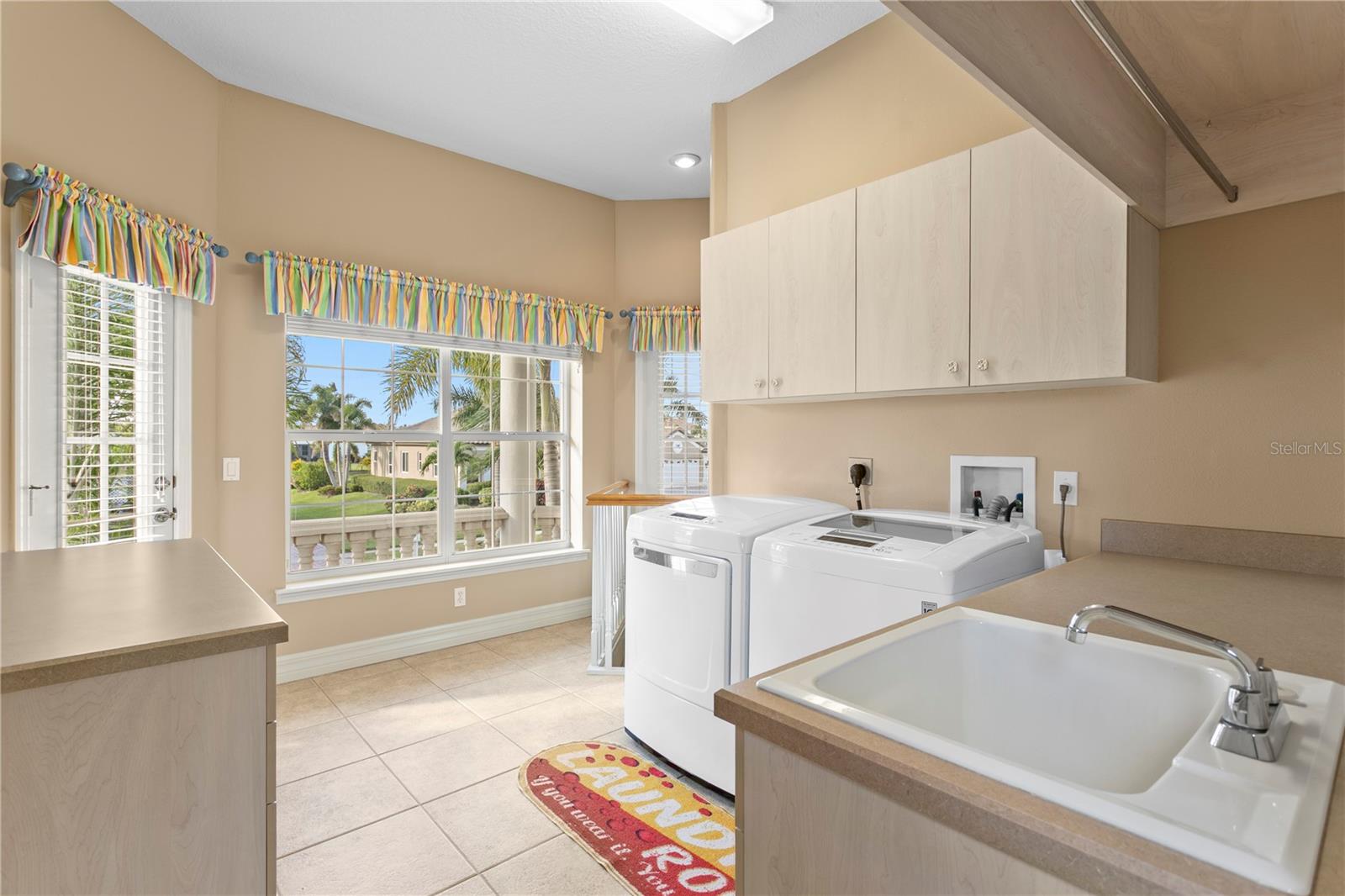 1ST | FLAT ISLAND - Residential