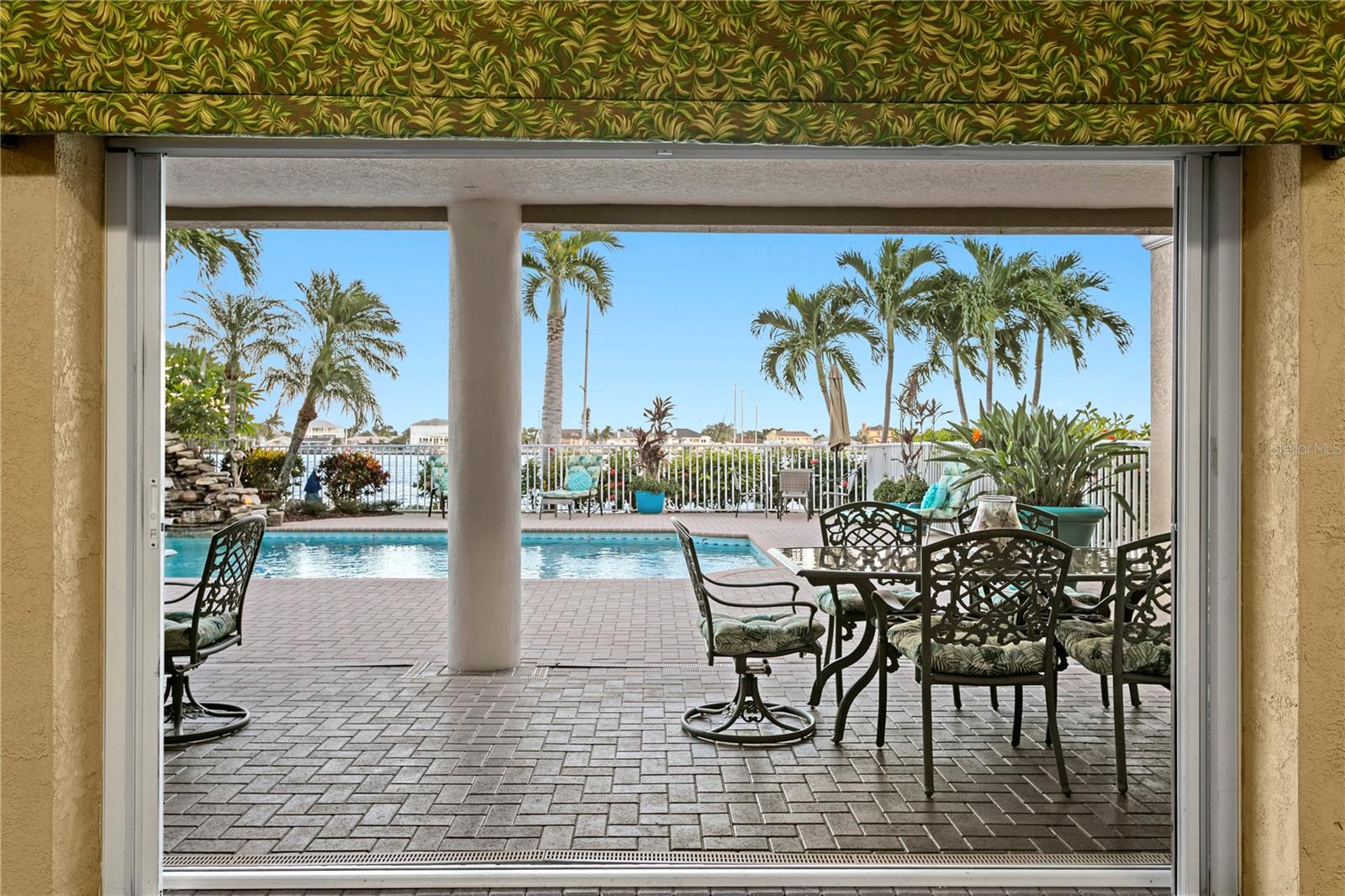 1ST | FLAT ISLAND - Residential