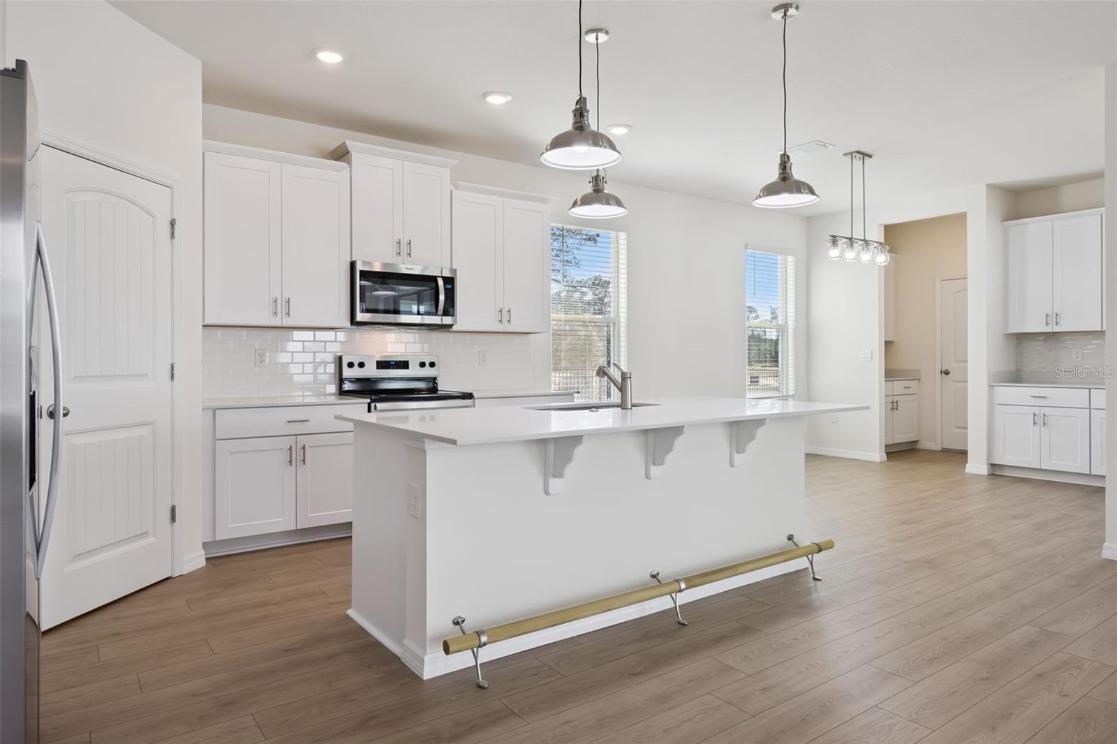 WATERLEIGH PH 5 - Residential Lease