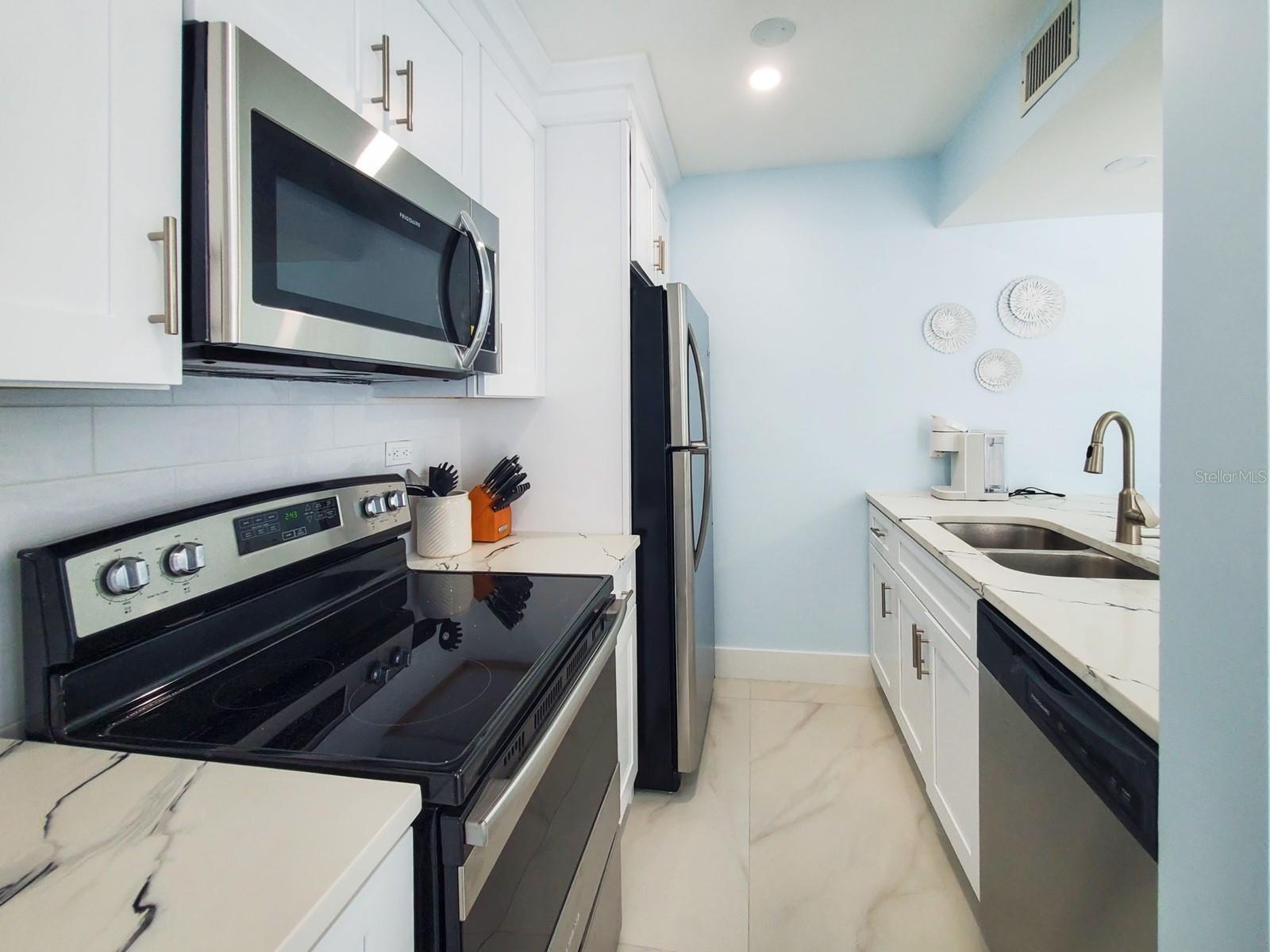 MADEIRA BEACH YACHT CLUB CONDO - Residential