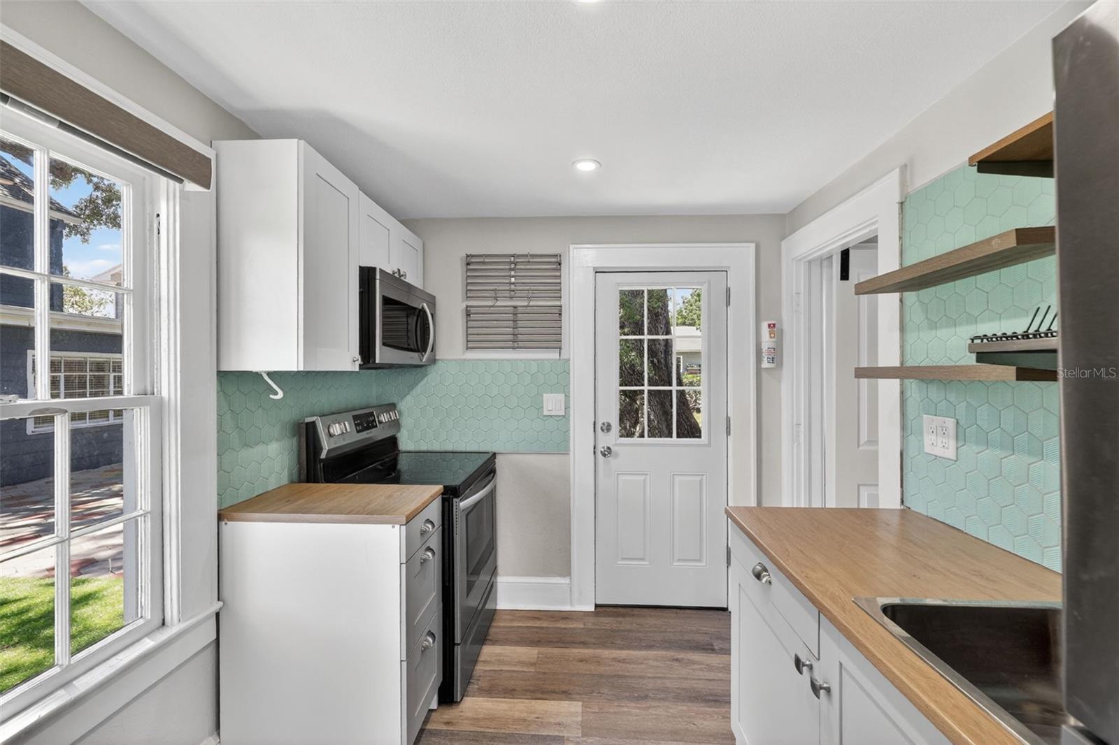 COUNTRY CLUB ADD - Residential