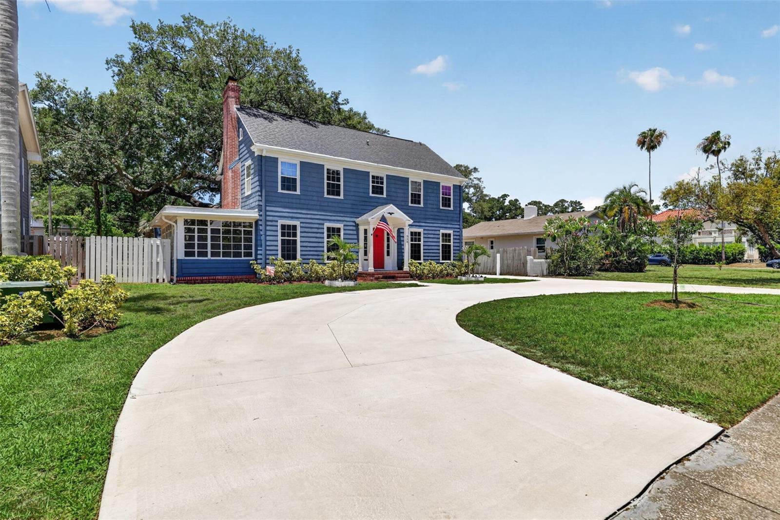 320 N BETTY LANE