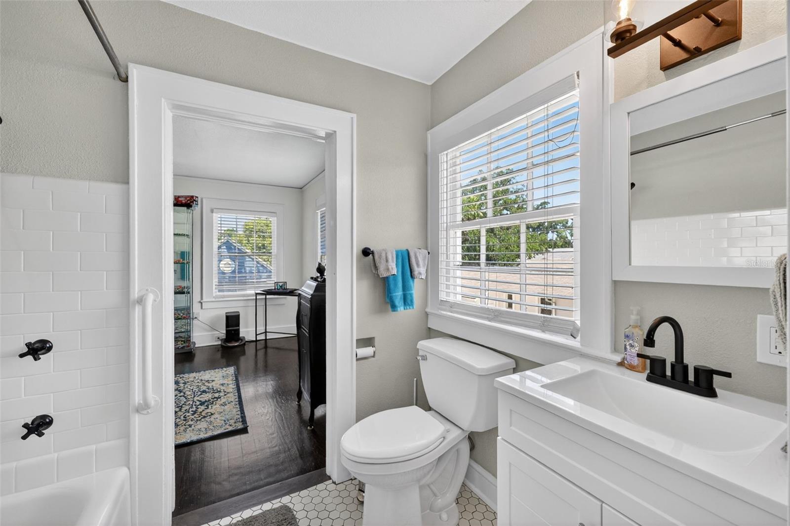 COUNTRY CLUB ADD - Residential