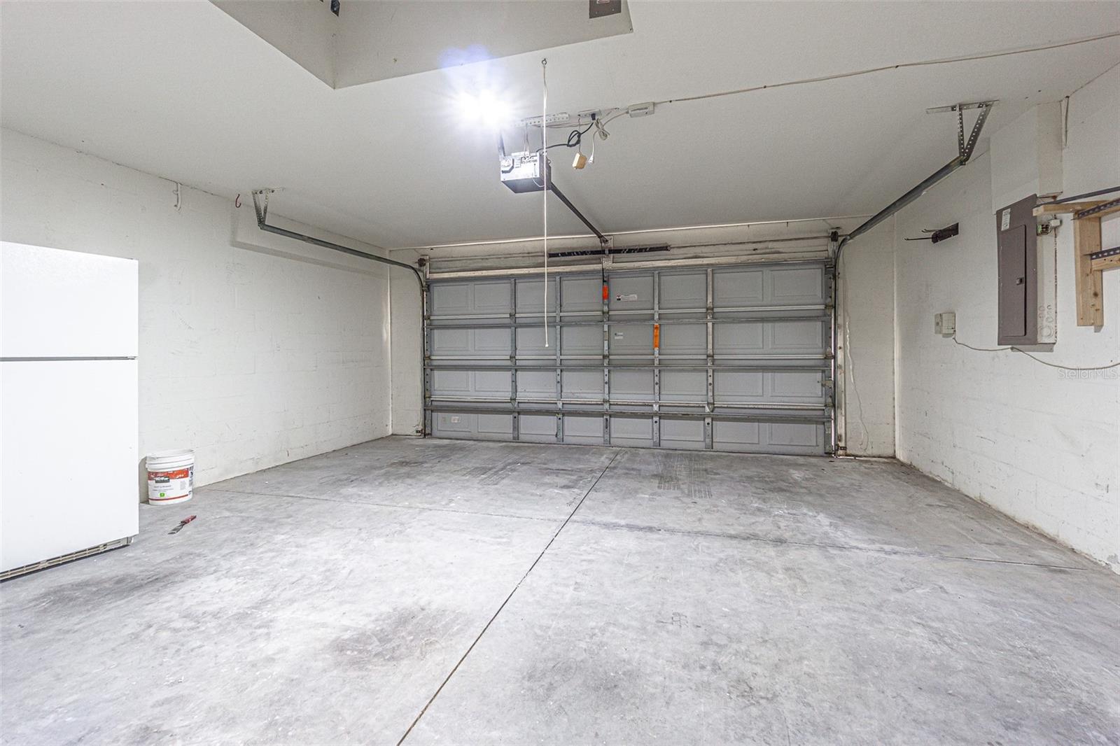 LEXINGTON OAKS PH 02 - Residential