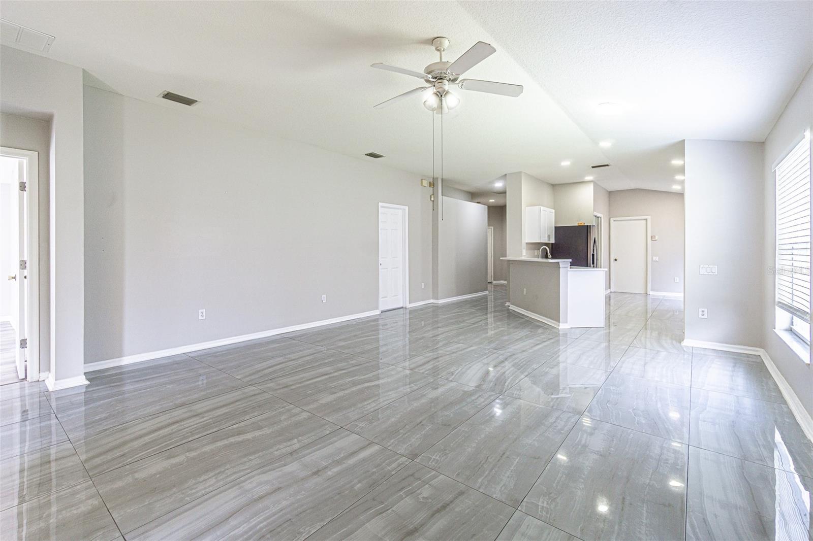 LEXINGTON OAKS PH 02 - Residential