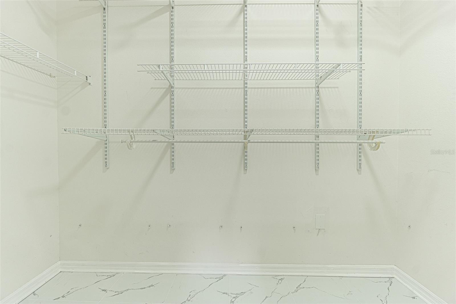 LEXINGTON OAKS PH 02 - Residential