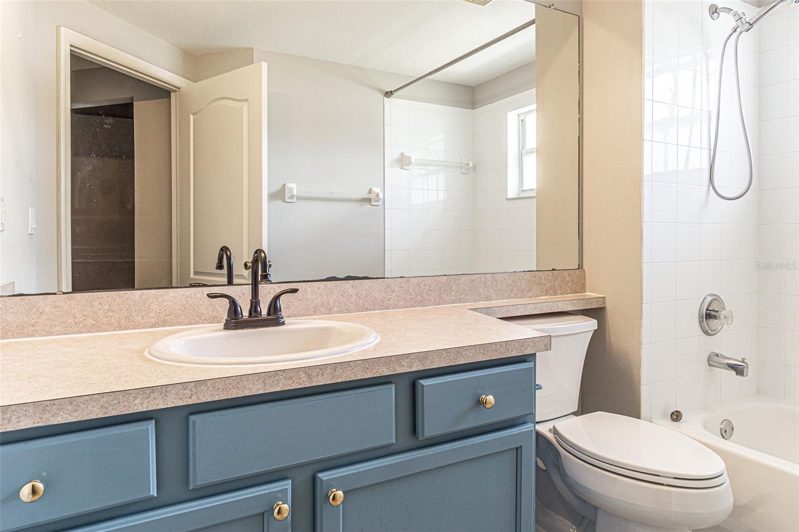 LEXINGTON OAKS PH 02 - Residential