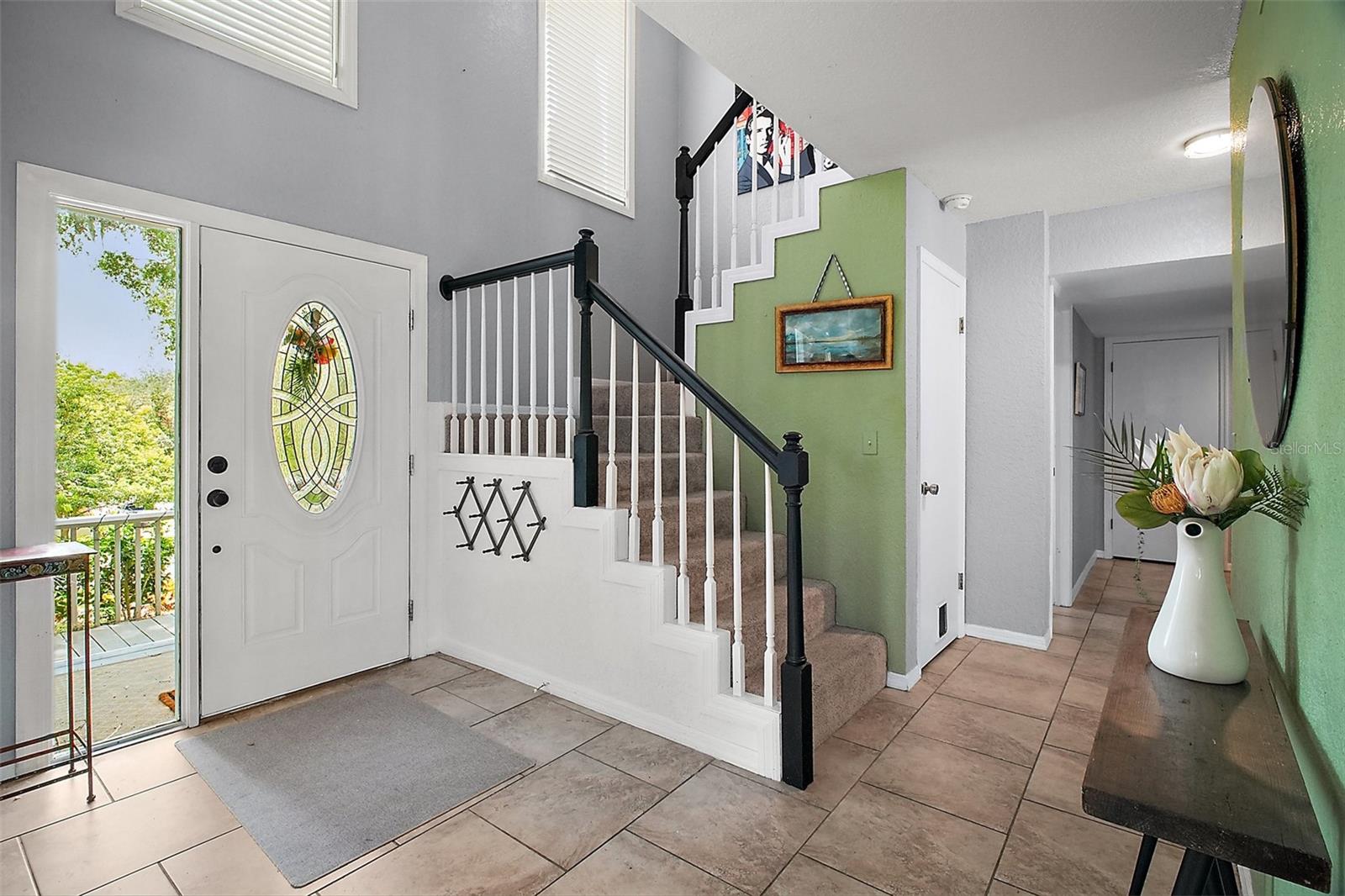 2108 DOGWOOD CIRCLE