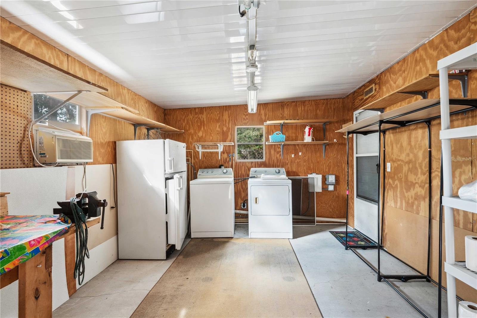 BETMAR ACRES - Residential