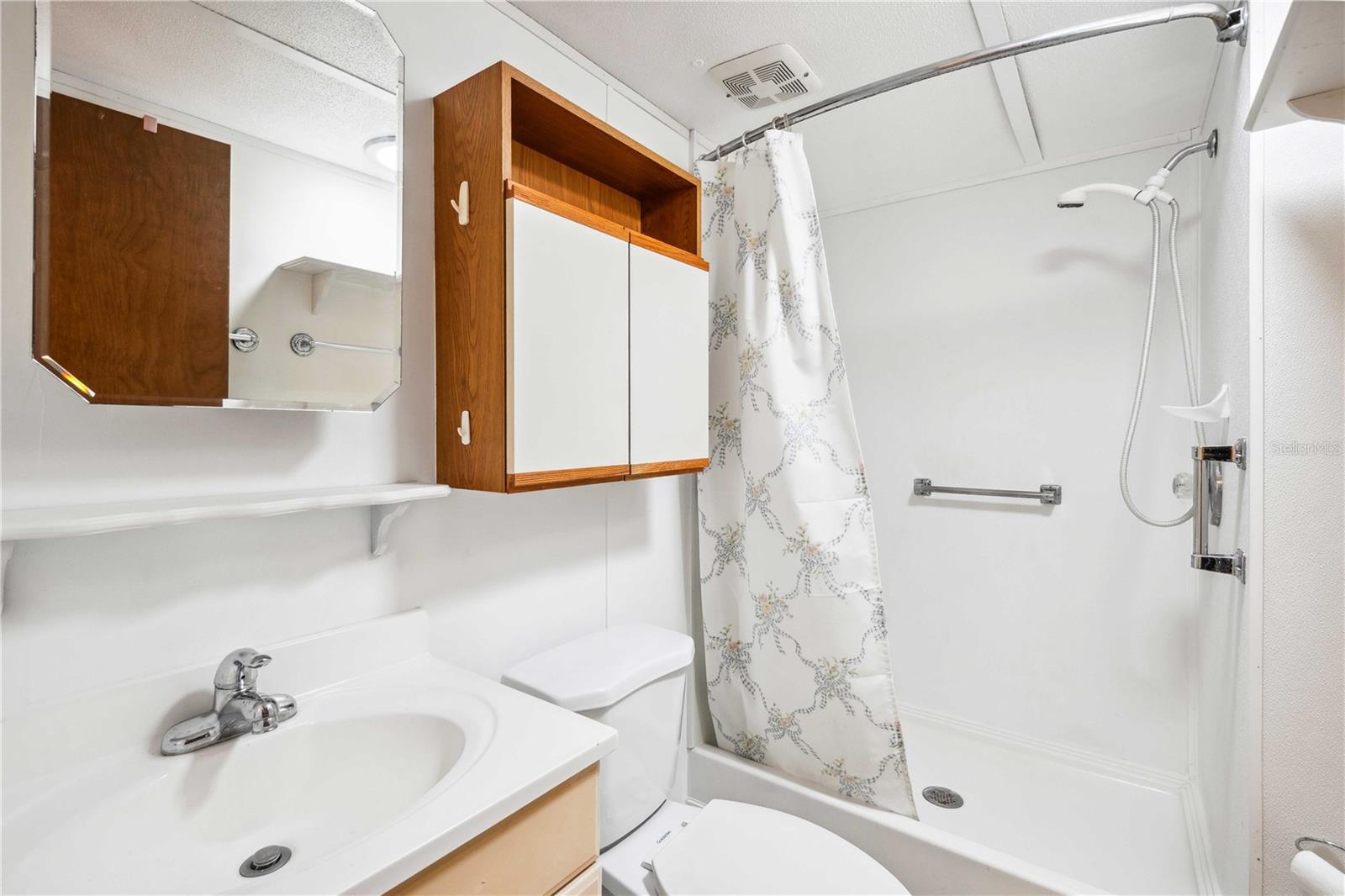 BETMAR ACRES - Residential