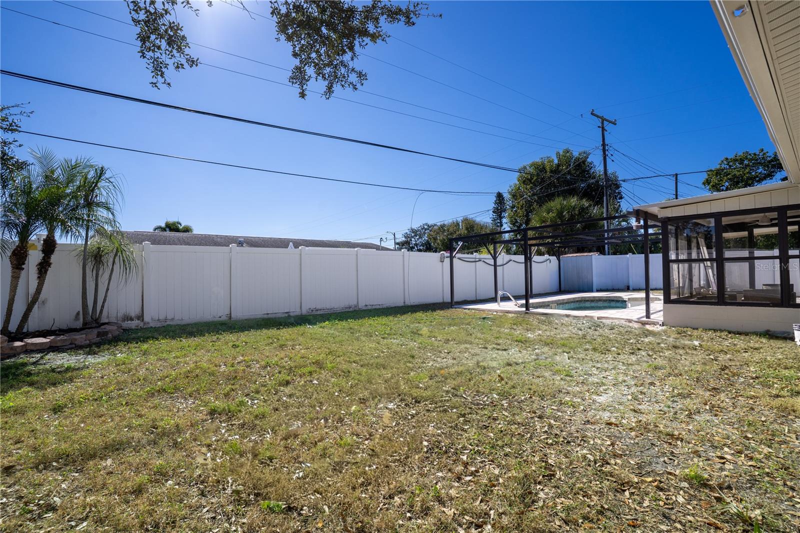 MEADOW LAWN 7TH ADD - Residential