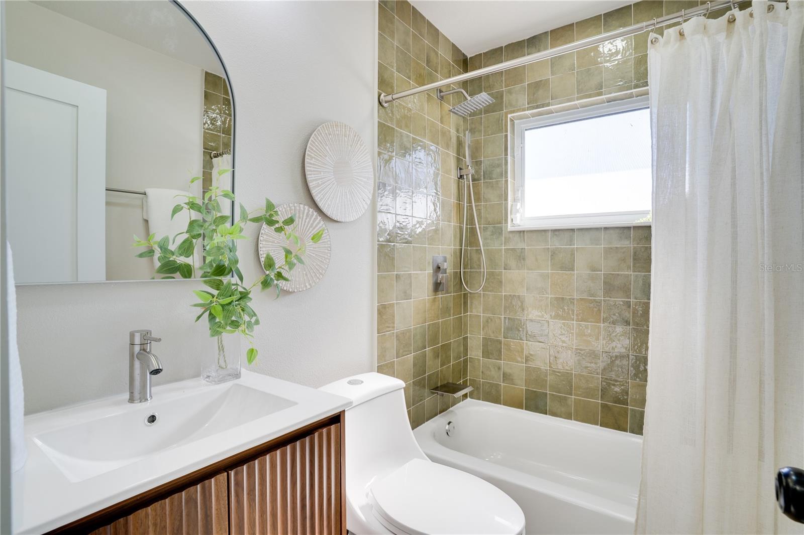 MEADOW LAWN 7TH ADD - Residential