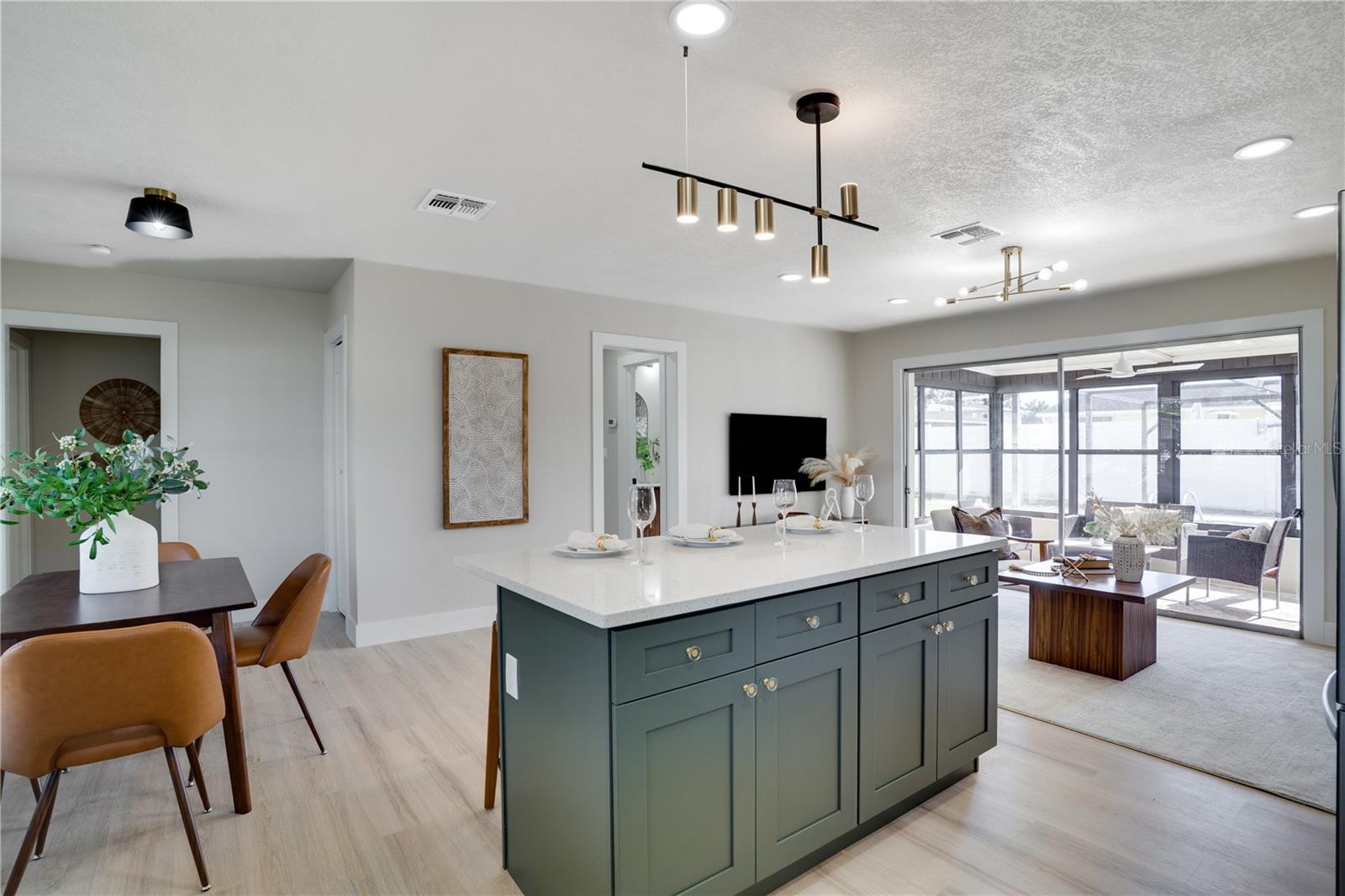 MEADOW LAWN 7TH ADD - Residential