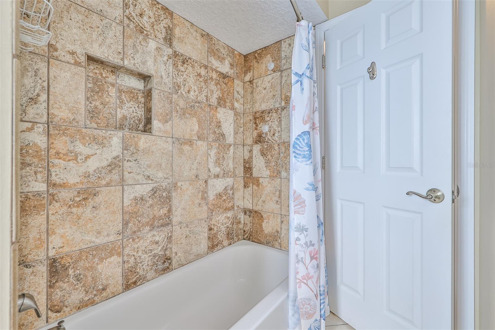 APOLLO BEACH UNIT 13 PT 1 RE - Residential