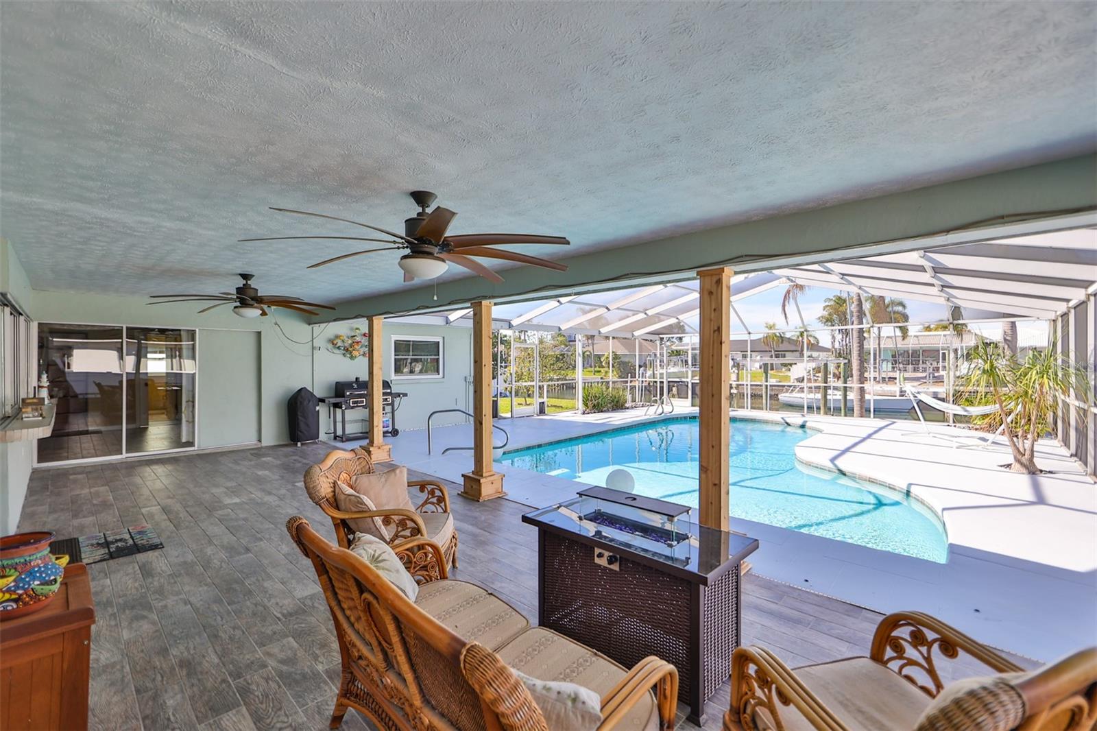 APOLLO BEACH UNIT 13 PT 1 RE - Residential